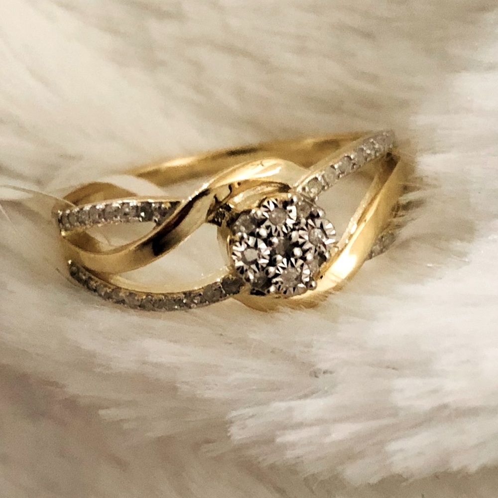 Real diamond bridal engagement ring! Huge sale!!! - Picture 2 of 3